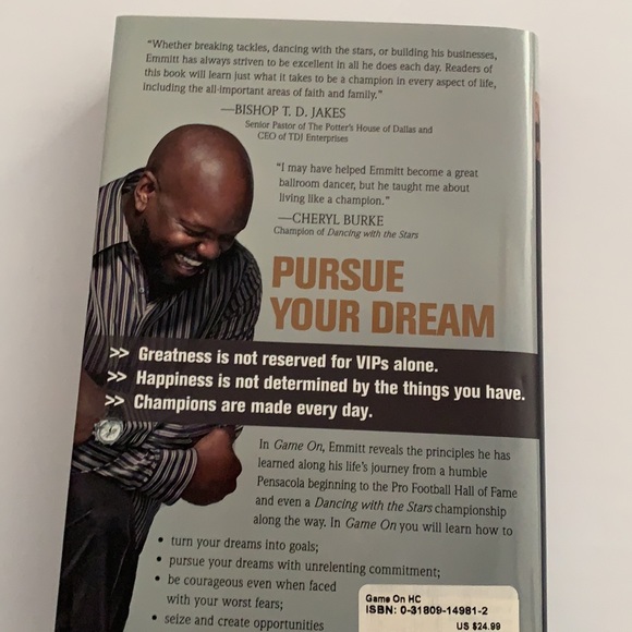 Signed copy - Picture 4 of 5